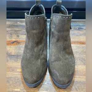 Sonoma Goods for Life - Green Suede boots—size 8 wide